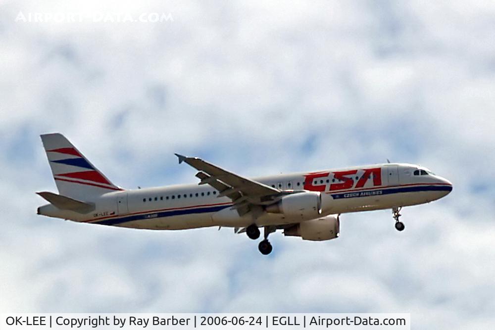 OK-LEE, 2006 Airbus A320-214 C/N 2719, Airbus A320-214 [2719] (CSA Czech Airlines) Home~G 24/06/2006. On approach 27L.