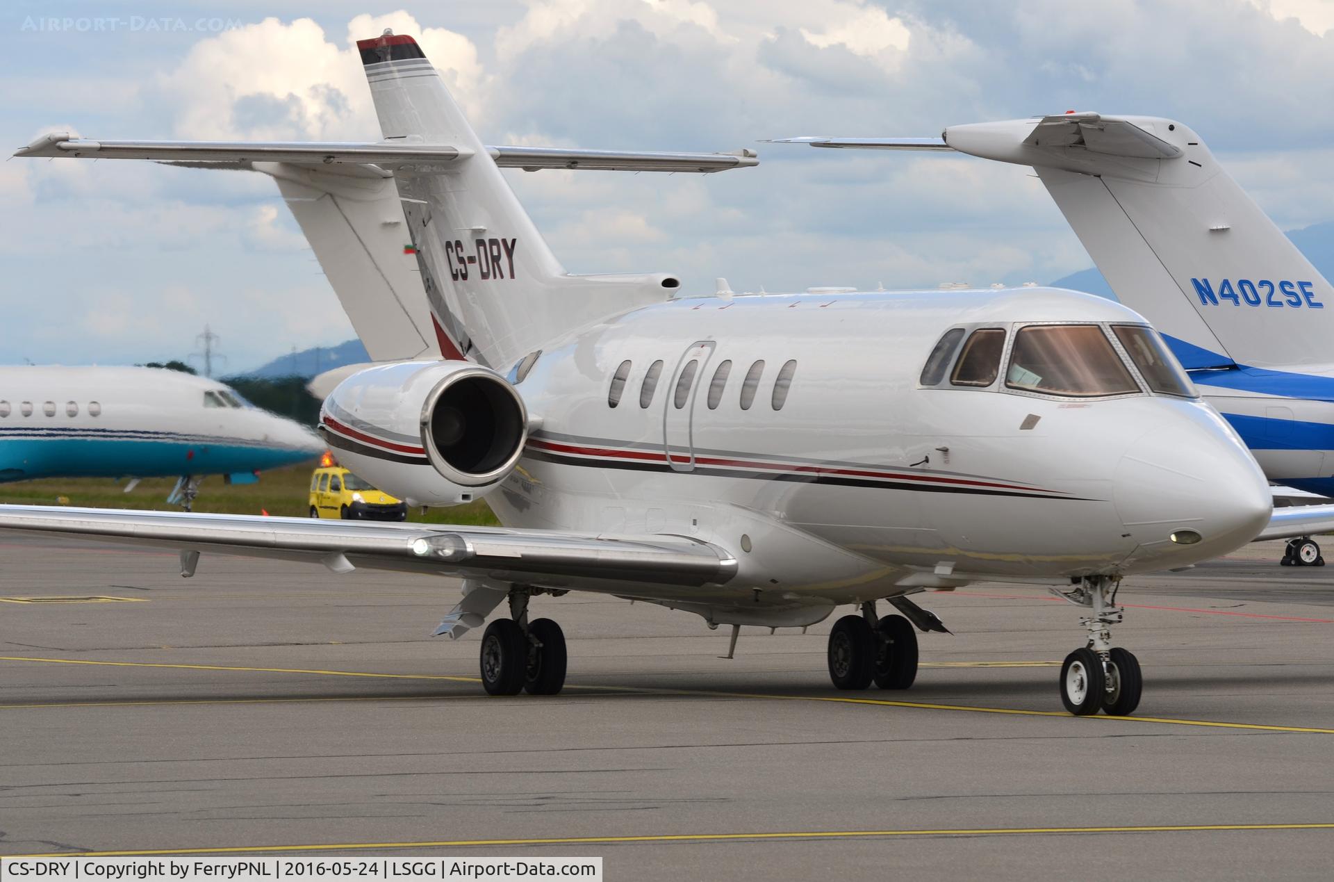 CS-DRY, 2007 Raytheon Hawker 800XP C/N 258840, Netjets HS800XP