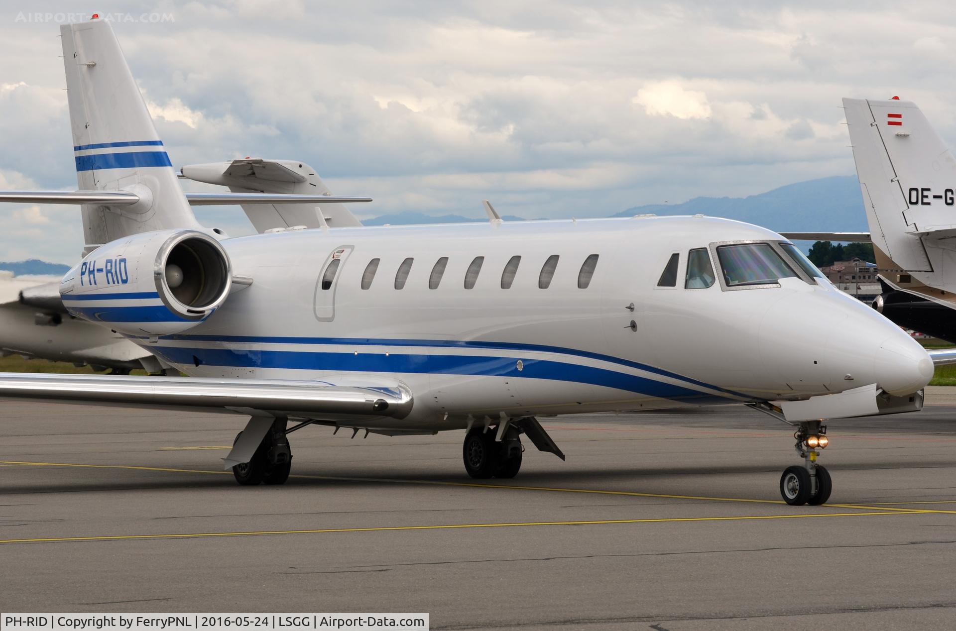 PH-RID, 2008 Cessna 680 Citation Sovereign C/N 680-0212, Cartier Europe Ce680.