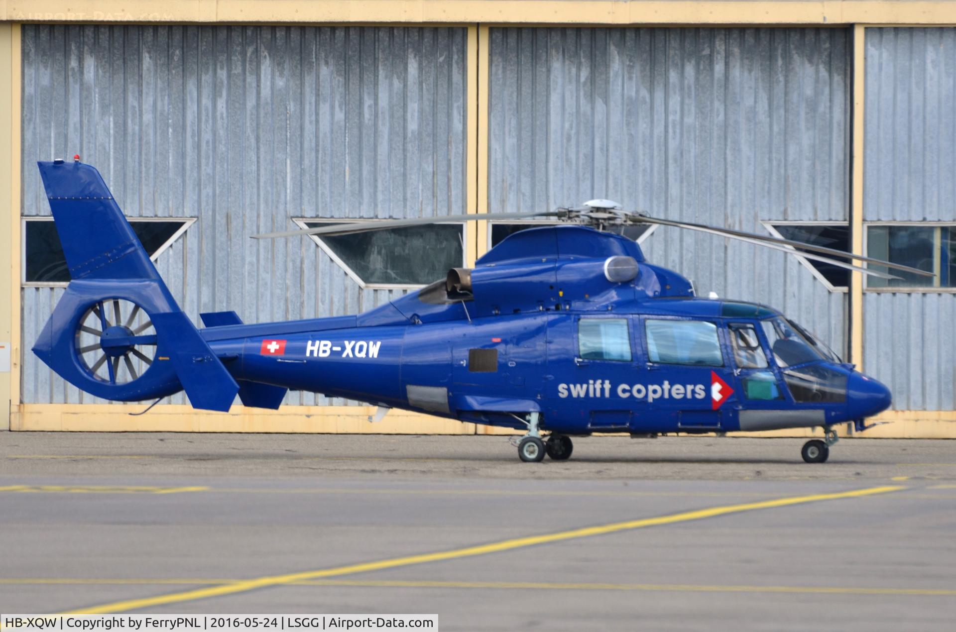 HB-XQW, 1990 Aérospatiale AS-365N-2 Dauphin C/N 6350, Dauphin ready for its flight later this afternoon.