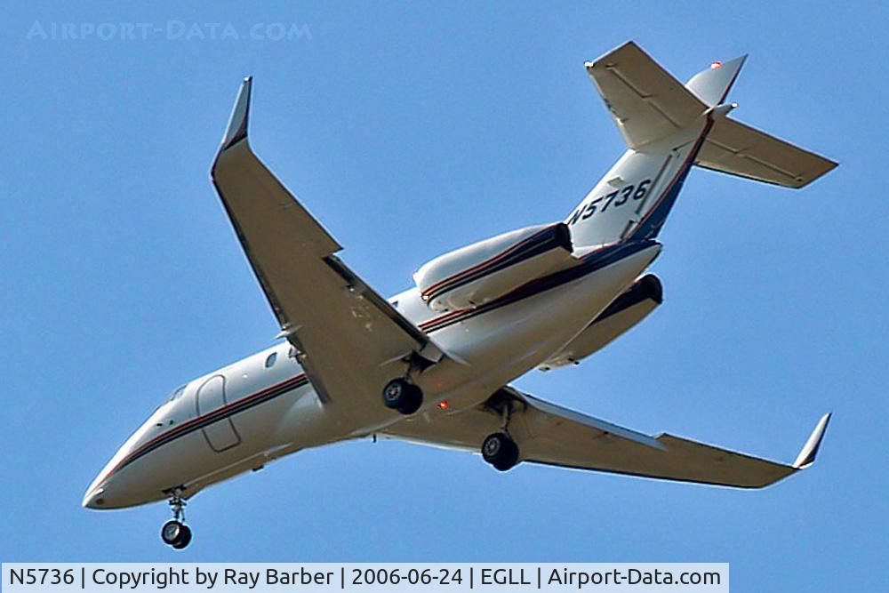 N5736, 2000 Raytheon Hawker 800XP C/N 258471, Hawker-Siddeley 125/800XP2 [258471] Home~G 24/06/2006. On approach 27R.