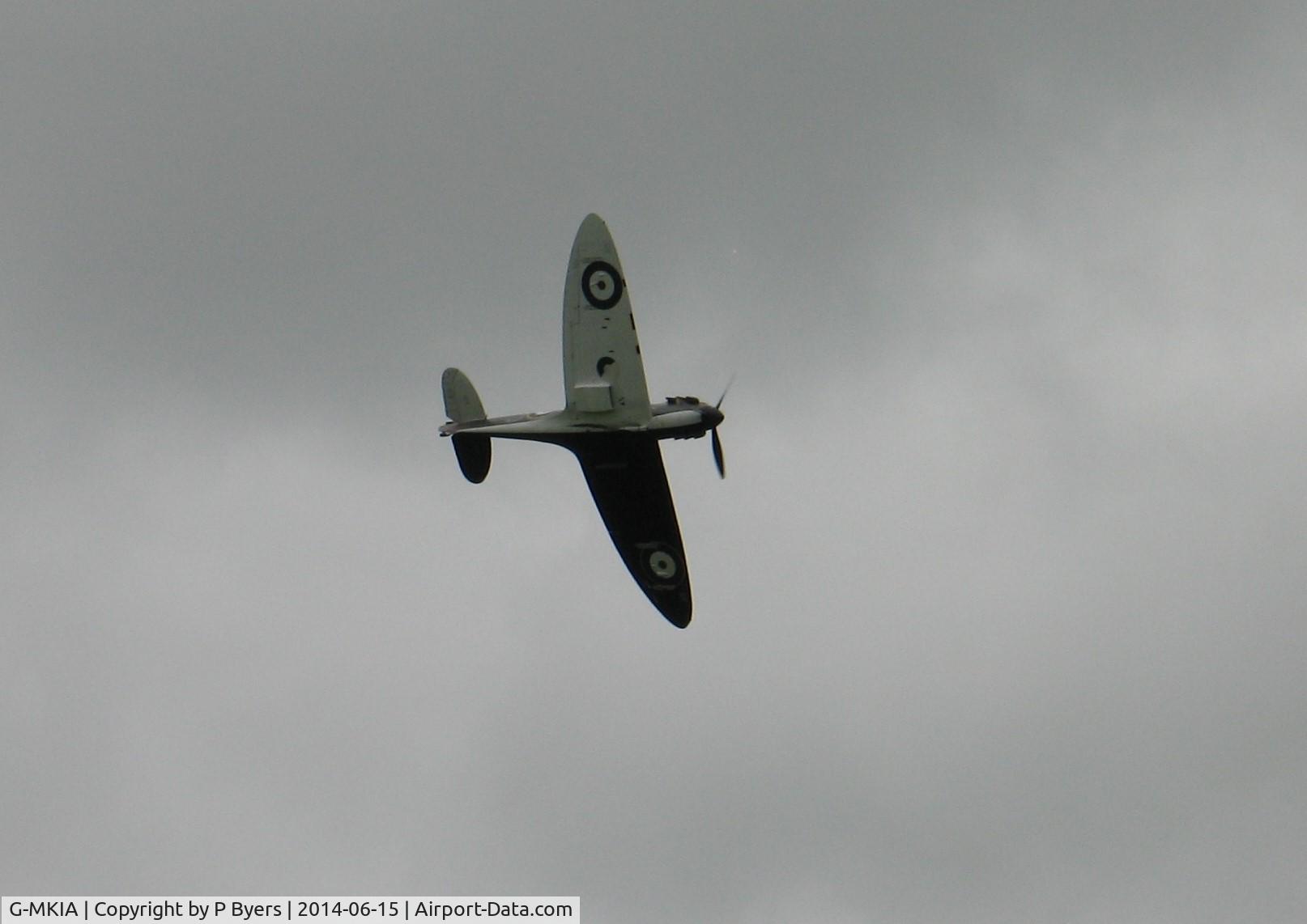 G-MKIA, 1939 Supermarine 300 Spitfire Mk1A C/N 6S/30565, Old Warden