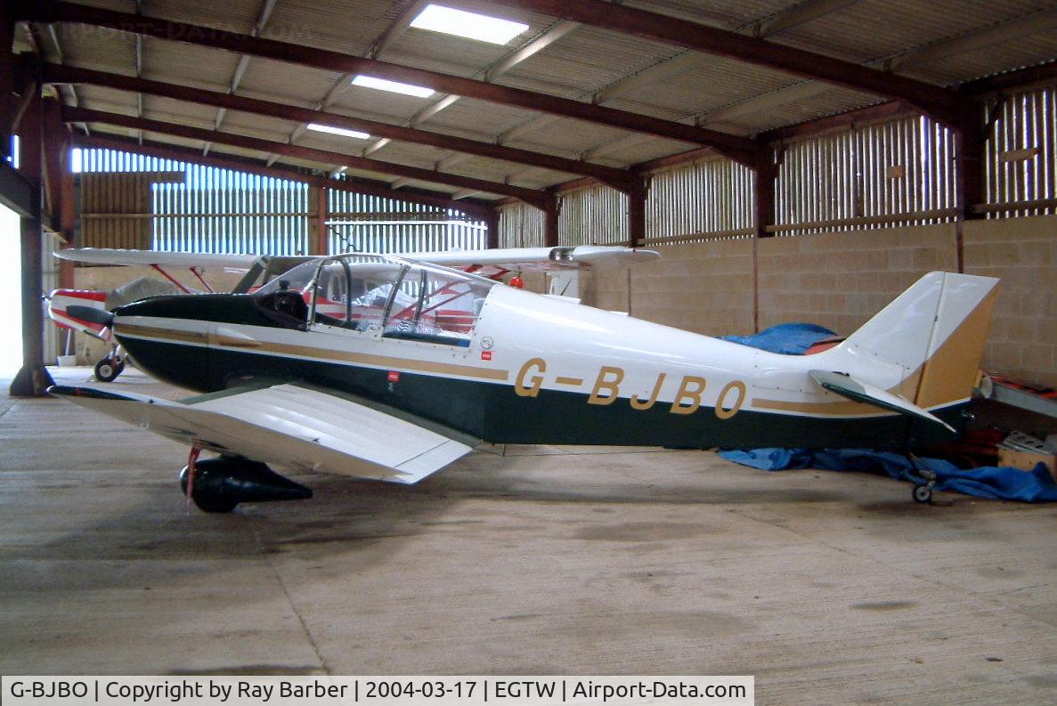 G-BJBO, 1966 CEA Jodel DR-250-160 Capitaine C/N 40, CEA DR.250-160 Capitaine[40] Oaksey Park~G 10/07/2004