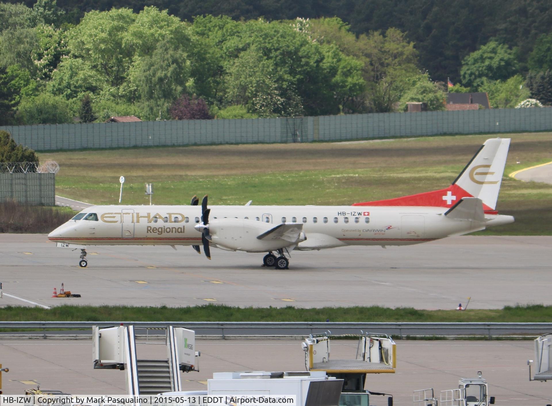 HB-IZW, 1996 Saab 2000 C/N 2000-039, SAAB 2000