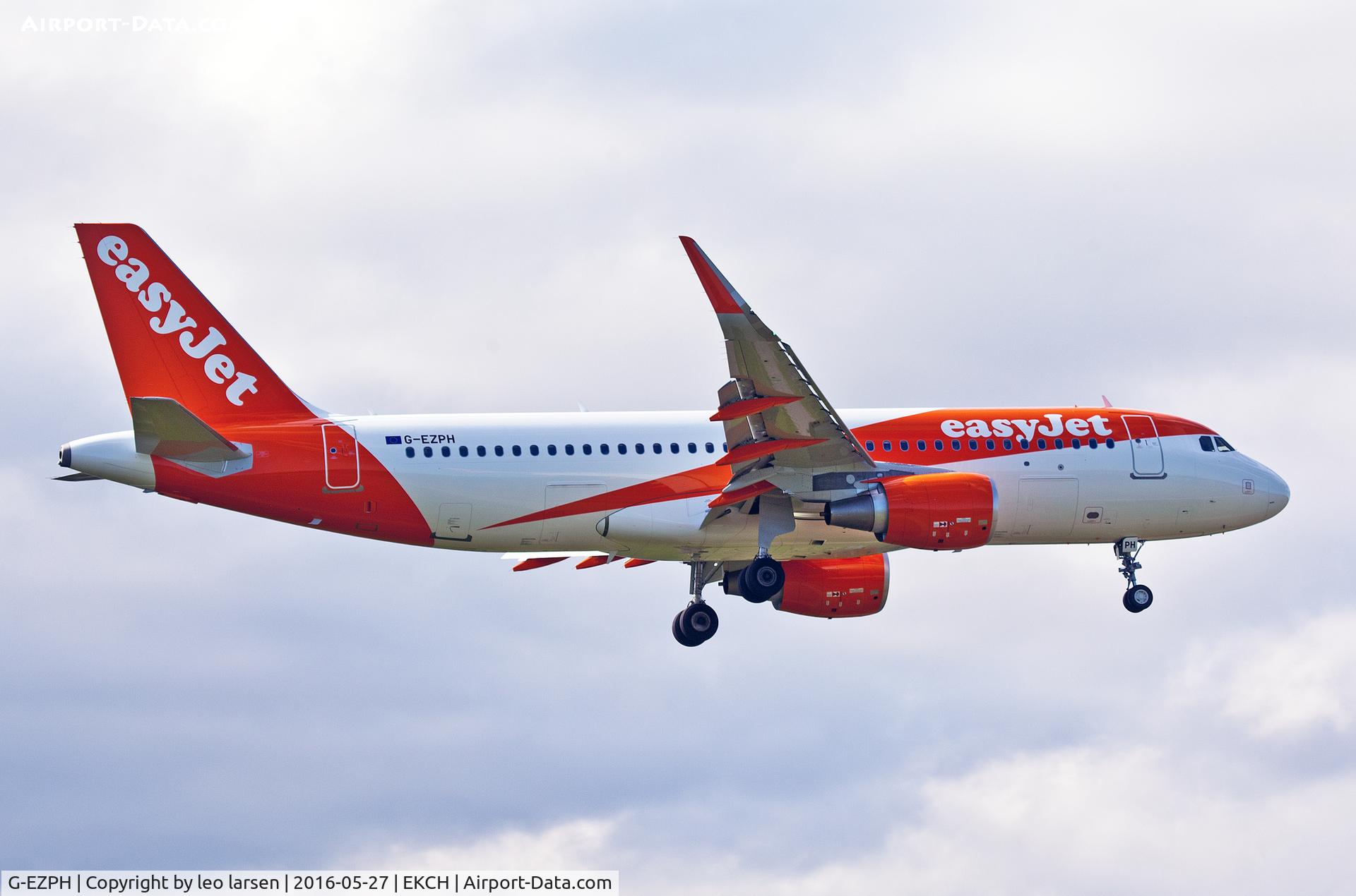 G-EZPH, 2016 Airbus A320-214 C/N 7093, Copenhagen 27.5.16