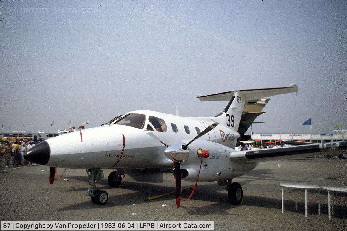 87, Embraer EMB-121AN Xingu C/N 121-087, Embraer EMB-121A Xingu of the French Naval Aviation Ecole de l' Aviation de Transport (EAT) at Le Boutget 1983
