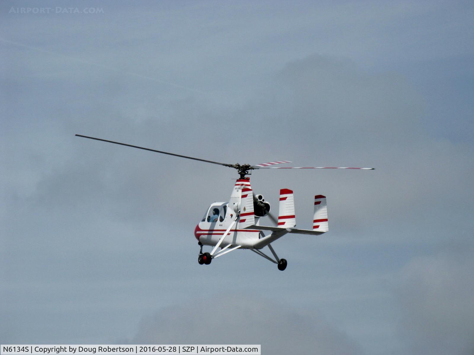 N6134S, 1965 Air & Space America Inc 18A C/N 18-41, 1965 Air & Space Mfg. Inc. 18A jump-start Autogyro derived from the Umbaugh 18, Lycoming O&VO-360 180 Hp pusher, takeoff climb Rwy 22
