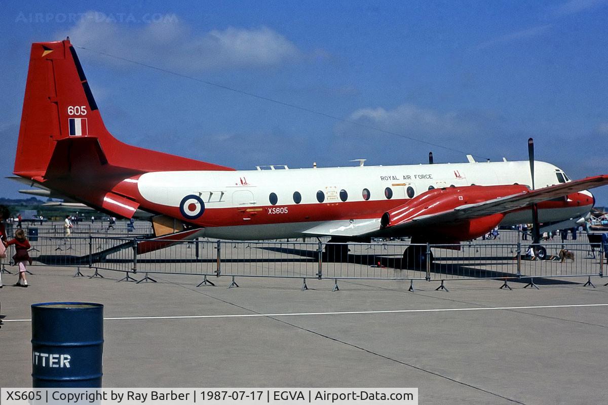 XS605, 1966 Hawker Siddeley HS-780 Andover E3 C/N BN12, Hawker Siddeley Andover E.3 [Set 12] (Royal Air Force) Fairford~G 17/07/1987