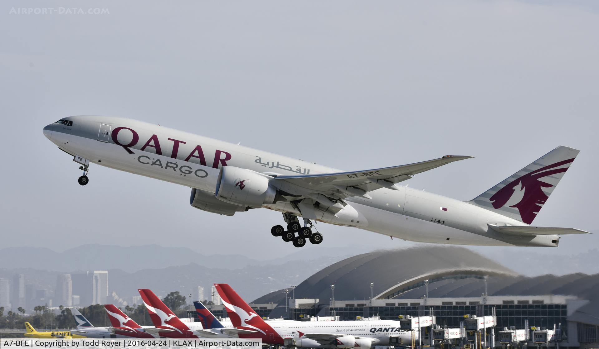A7-BFE, 2013 Boeing 777-FDZ C/N 39644, Departing LAX