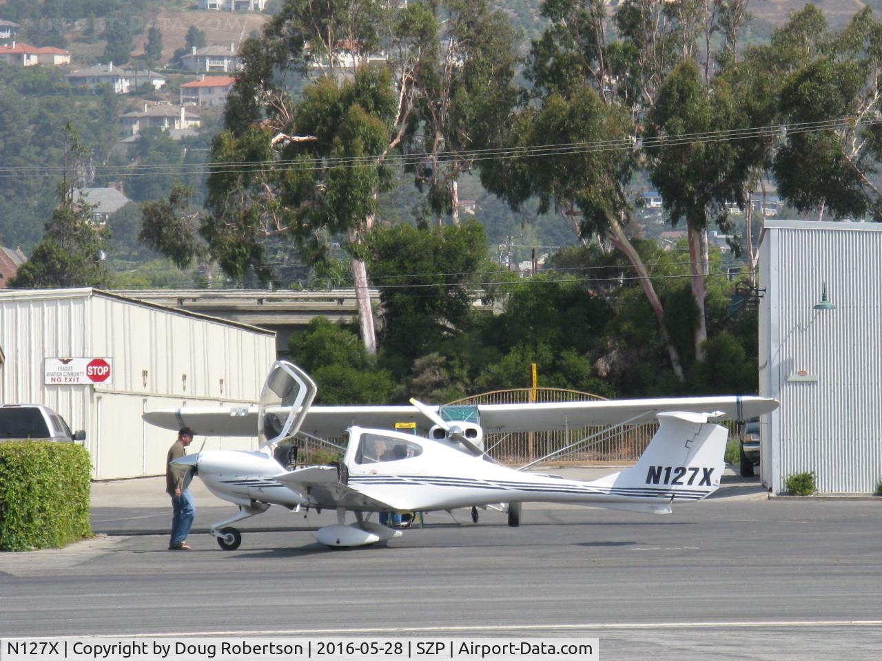 N127X, 2004 Diamond DA-40 Diamond Star C/N 40.438, 2004 Diamond DA40-180 DIAMOND STAR, Lycoming IO-360-M1A 180 Hp, Lasar electronic ignition, refueling