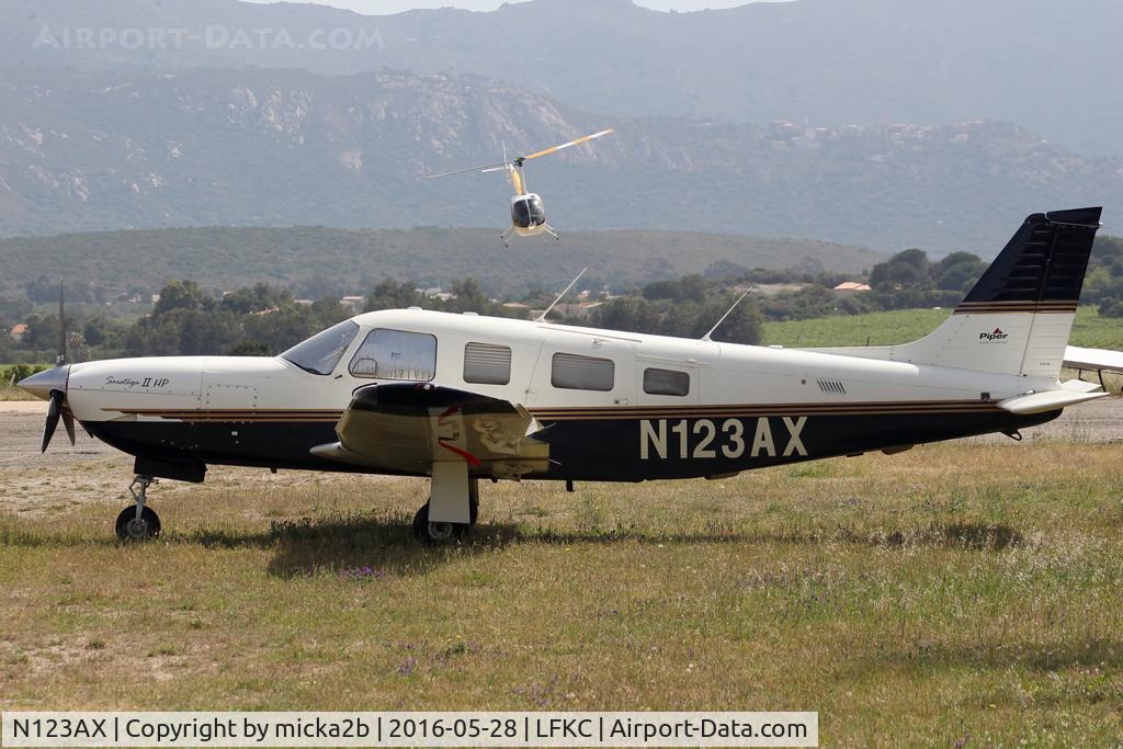 N123AX, 1996 Piper PA-32R-301 C/N 3246060, Parked