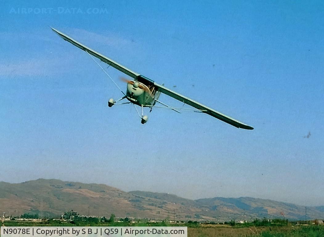 N9078E, 1946 Aeronca 11AC Chief C/N 11AC-710, 78E flying by.