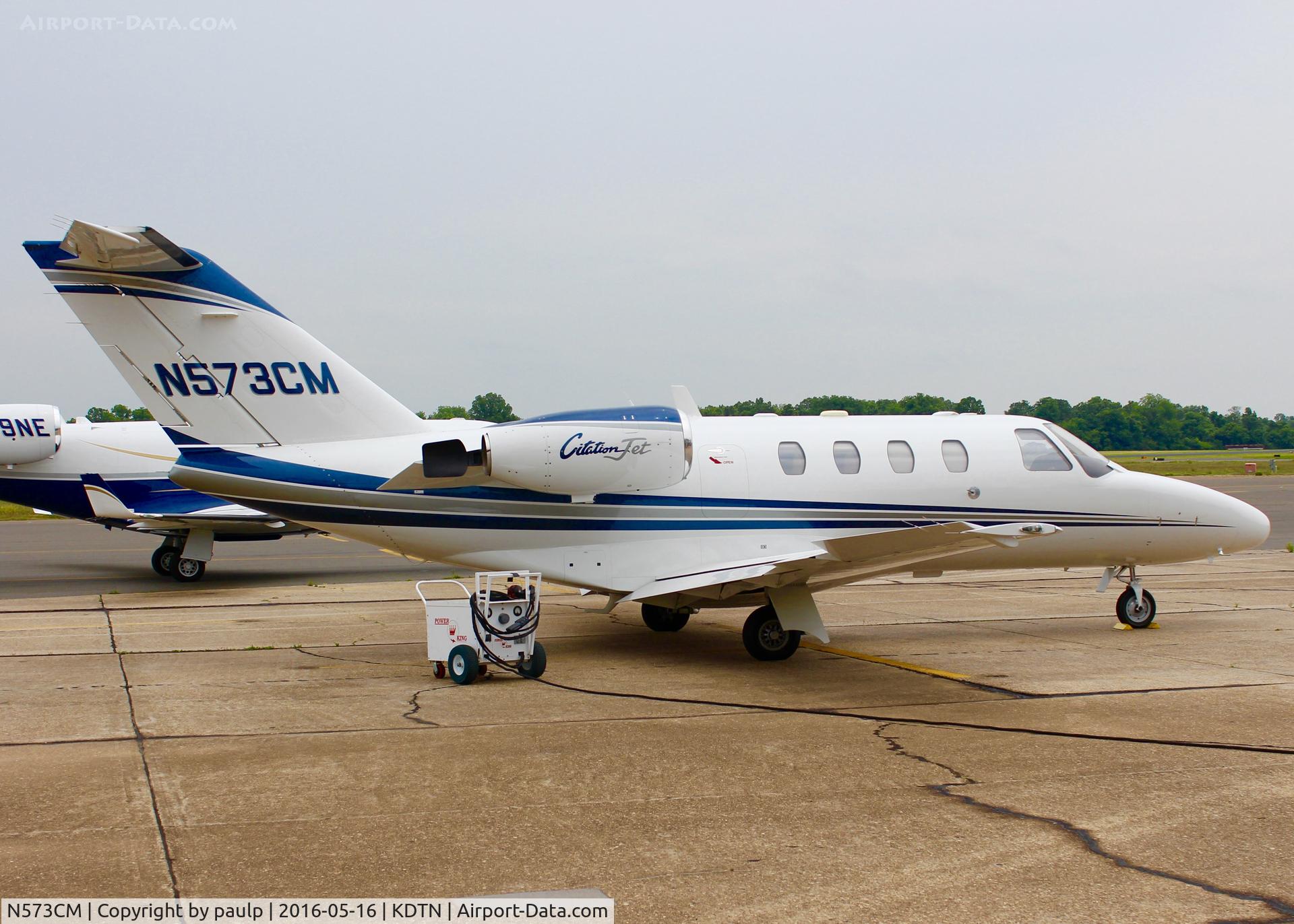 N573CM, 1999 Cessna 525 CitationJet CJ1 C/N 525-0352, At Downtown Shreveport.