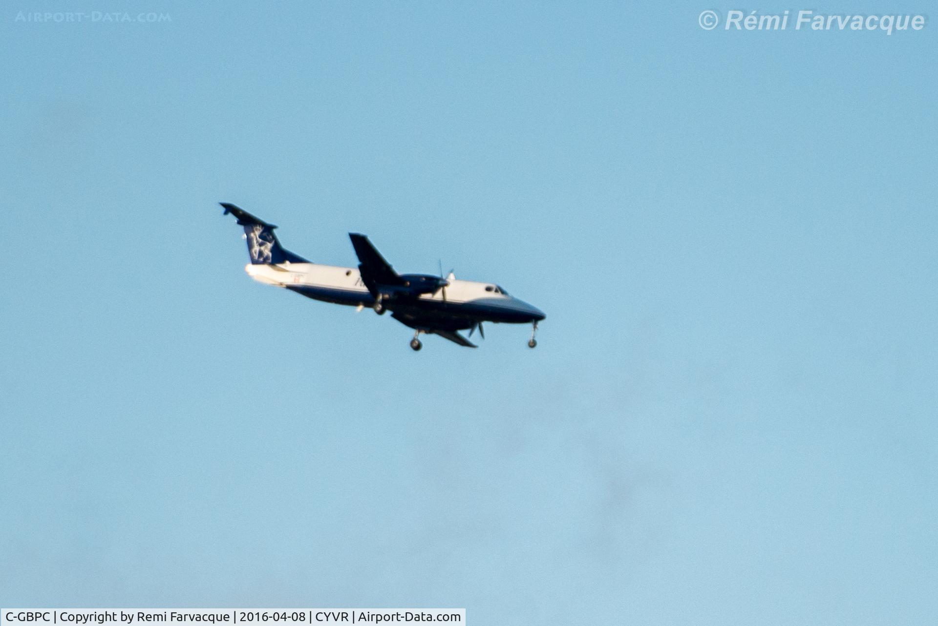 C-GBPC, 1985 Beech 1900C C/N UB-43, Landing. Sorry about the blurriness, was a ways away.
