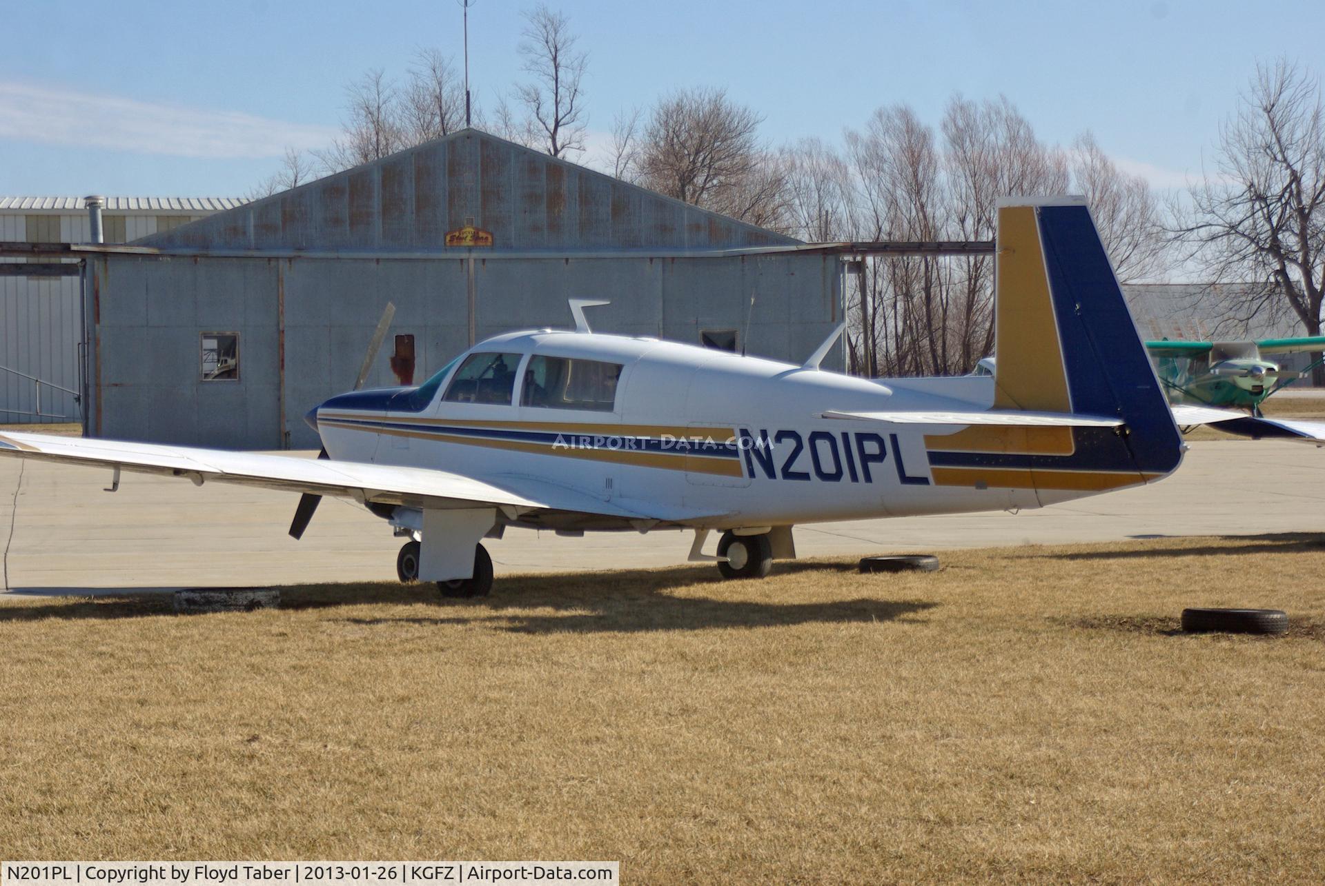 N201PL, 1977 Mooney M20J 201 C/N 24-0284, Greenfield Chili Fly In
