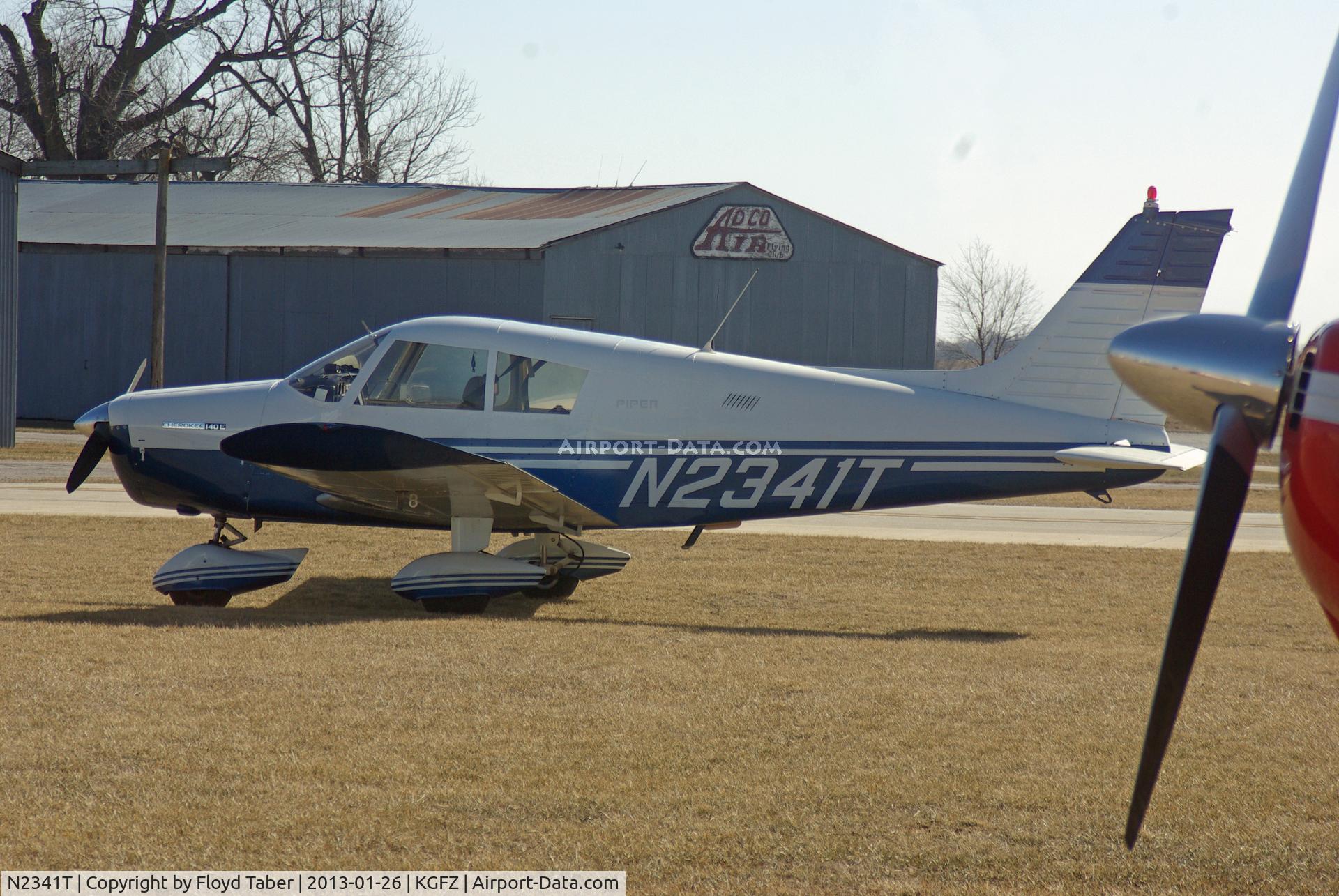 N2341T, 1971 Piper PA-28-140 C/N 28-7225048, Greenfield Chili Fly In