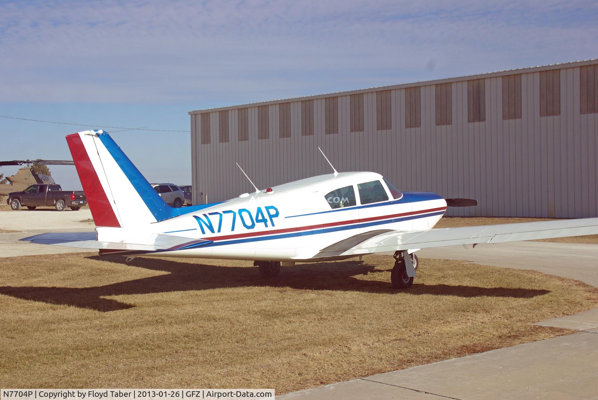 N7704P, 1961 Piper PA-24-250 Comanche C/N 24-2916, Greenfield Chili Fly In