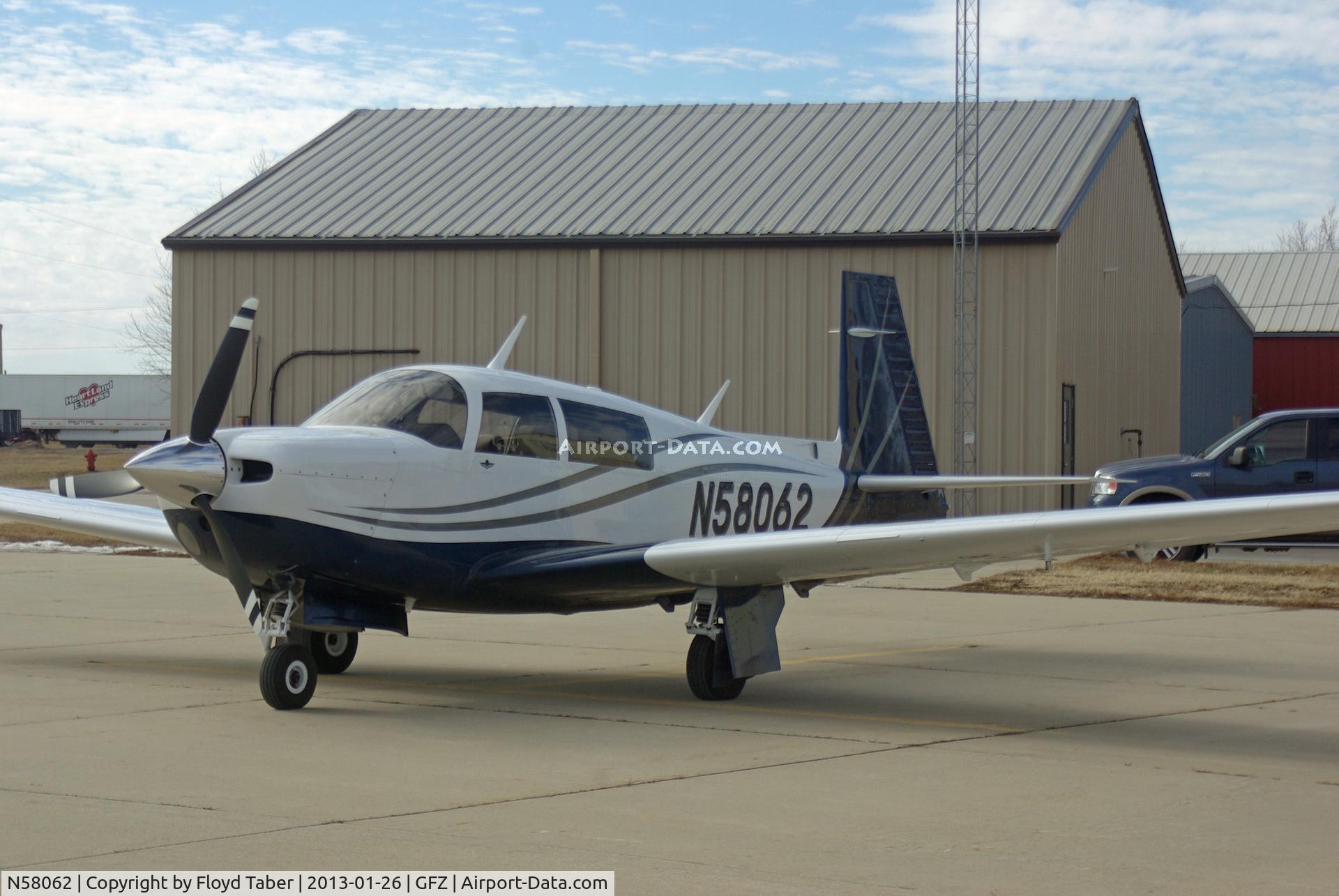 N58062, Mooney M20J 201 C/N 24-1540, Greenfield Chili Fly In