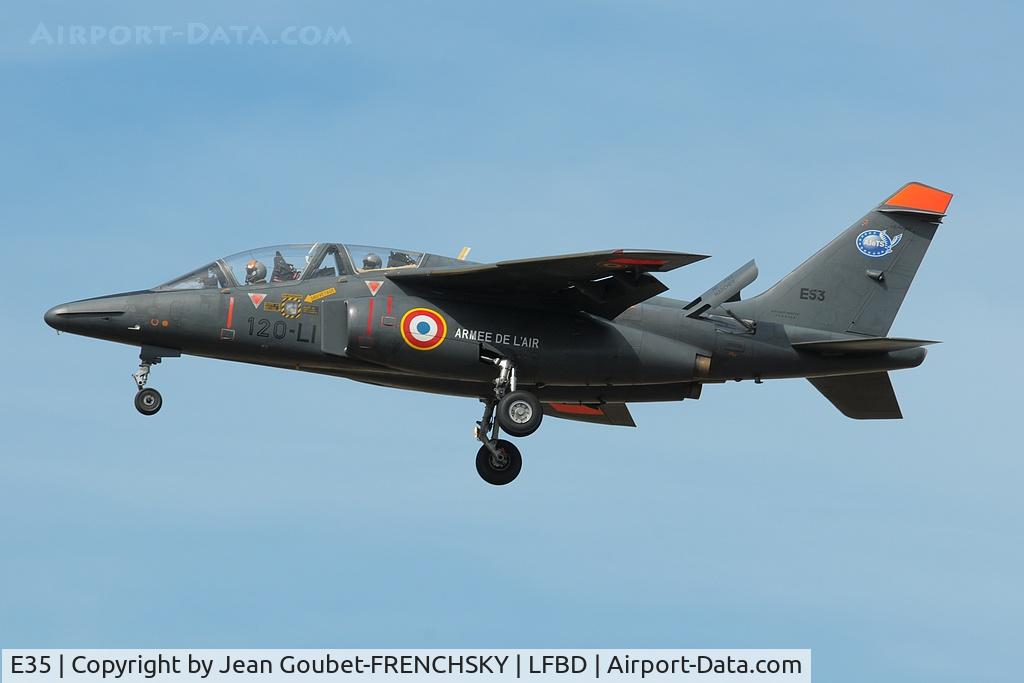 E35, Dassault-Dornier Alpha Jet E C/N E35, landing runway 23