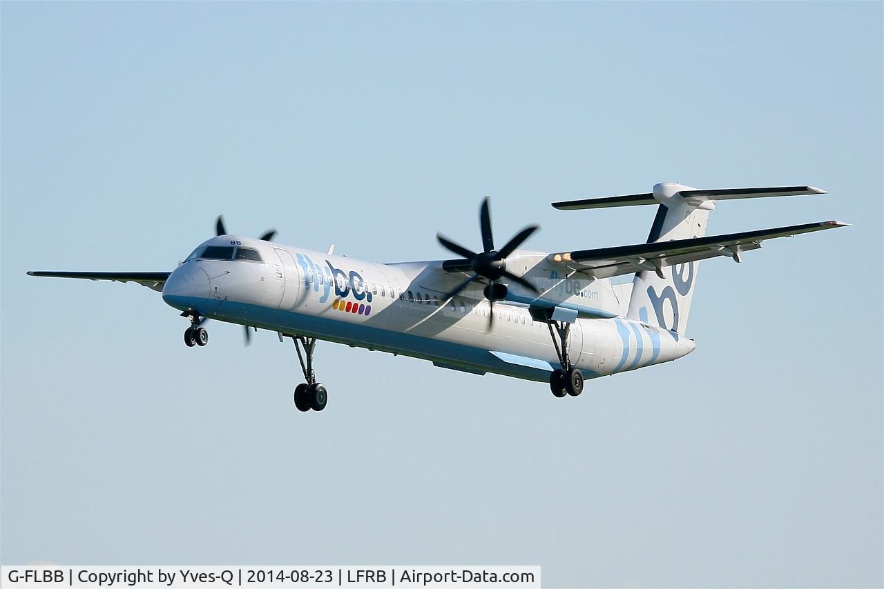 G-FLBB, 2009 De Havilland Canada DHC-8-402Q Dash 8 C/N 4255, De Havilland Canada DHC-8-402Q Dash 8, Short approach rwy 25L, Brest-Bretagne Airport (LFRB-BES)