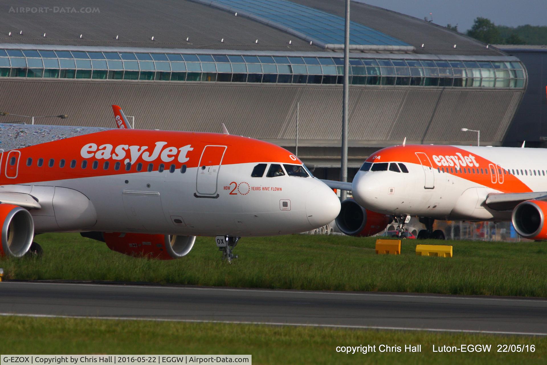 G-EZOX, 2015 Airbus A320-214 C/N 6837, easyJet