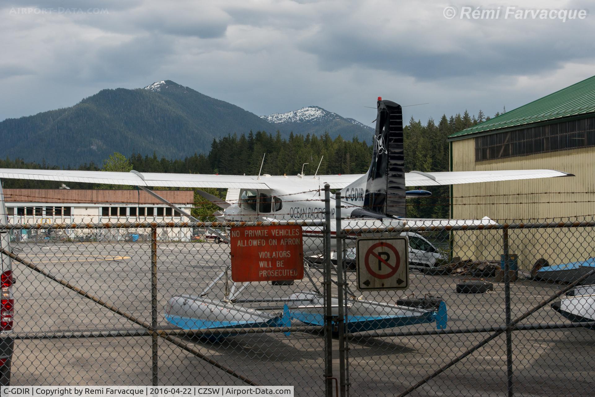 C-GDIR, 1979 Cessna A185F Skywagon 185 C/N 18503973, Parked