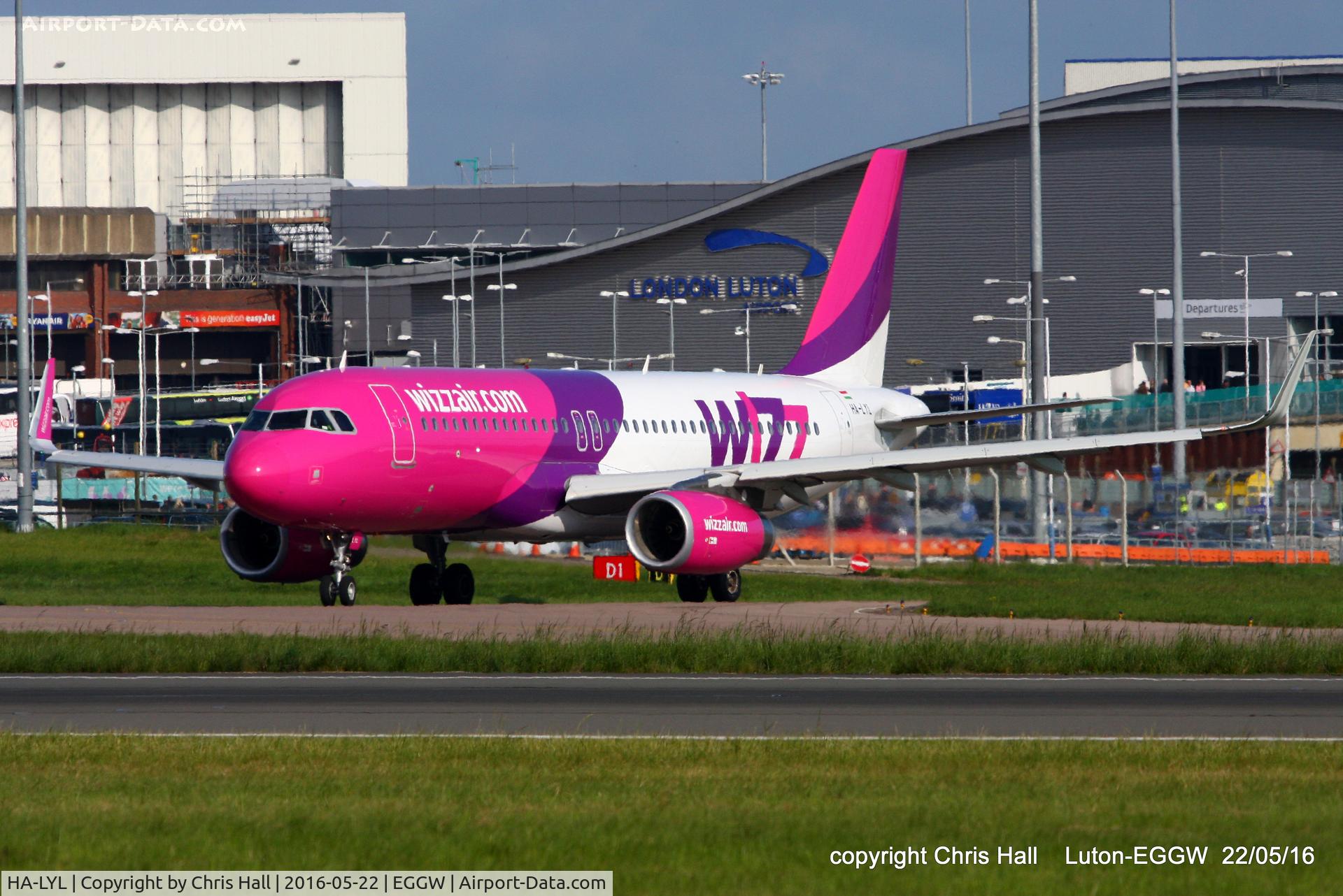 HA-LYL, 2015 Airbus A320-232 C/N 6489, Wizzair