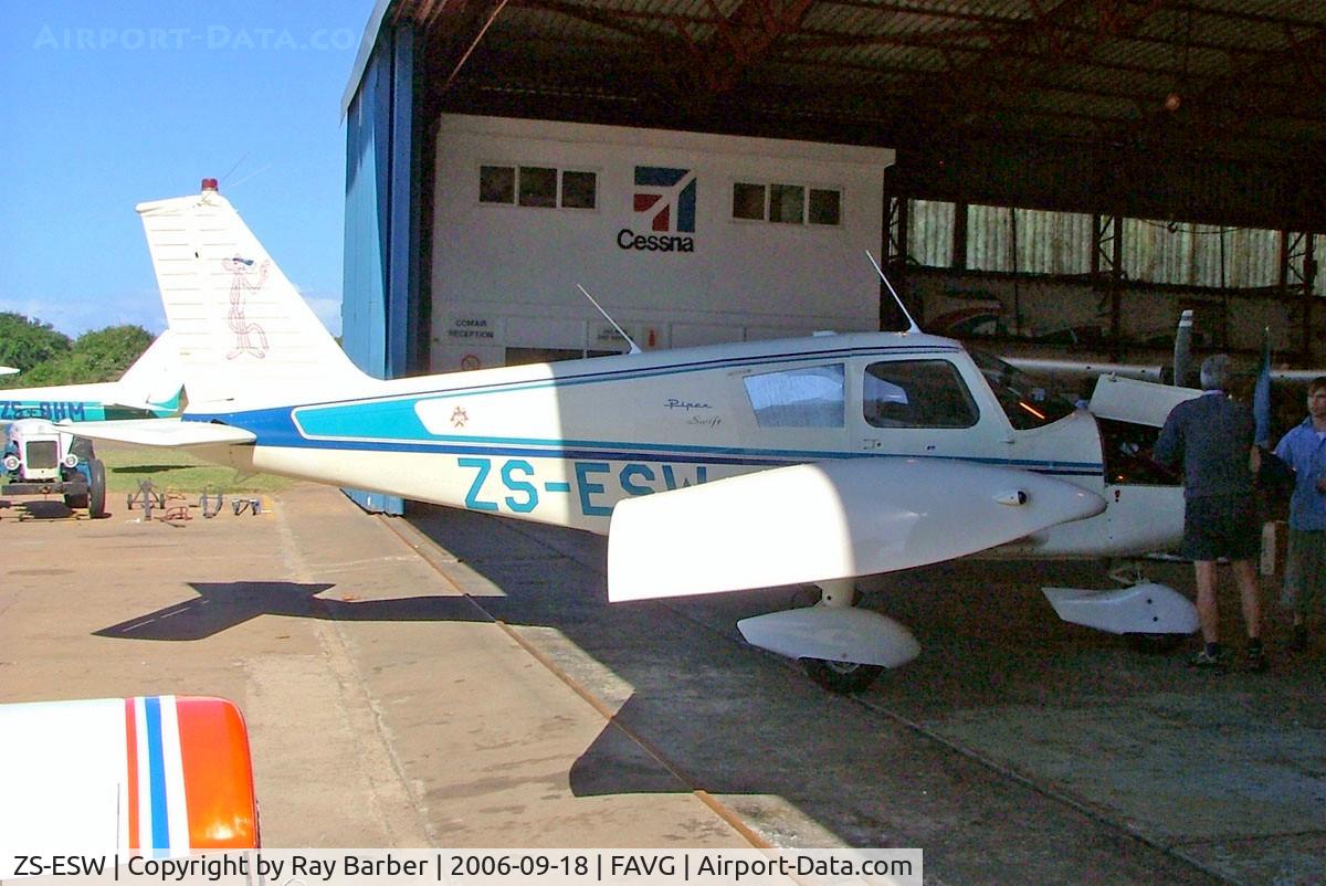 ZS-ESW, 1966 Piper PA-28-140 Cherokee C/N 28-22004, Piper PA-28-140 Cherokee [28-22004] Durban-Virginia~ZS 18/09/2006