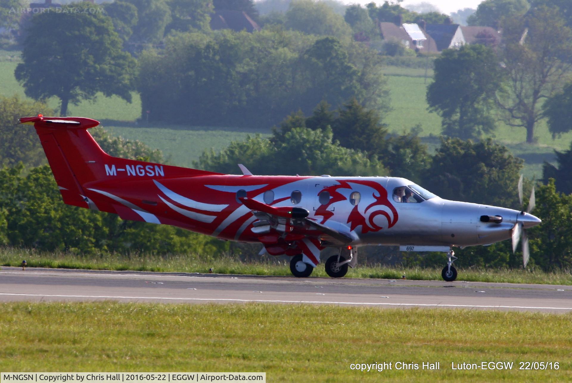M-NGSN, 2006 Pilatus PC-12/47 C/N 0697, taxying out at Luton