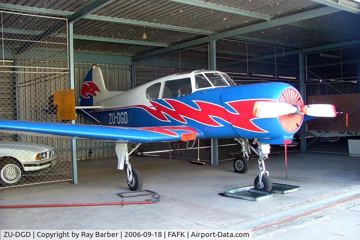 ZU-DGD, Yakovlev Yak-18T C/N 22202023036, Yakovlev Yak-18T [22202023036] Fisantekraal~ZS 17/09/2006