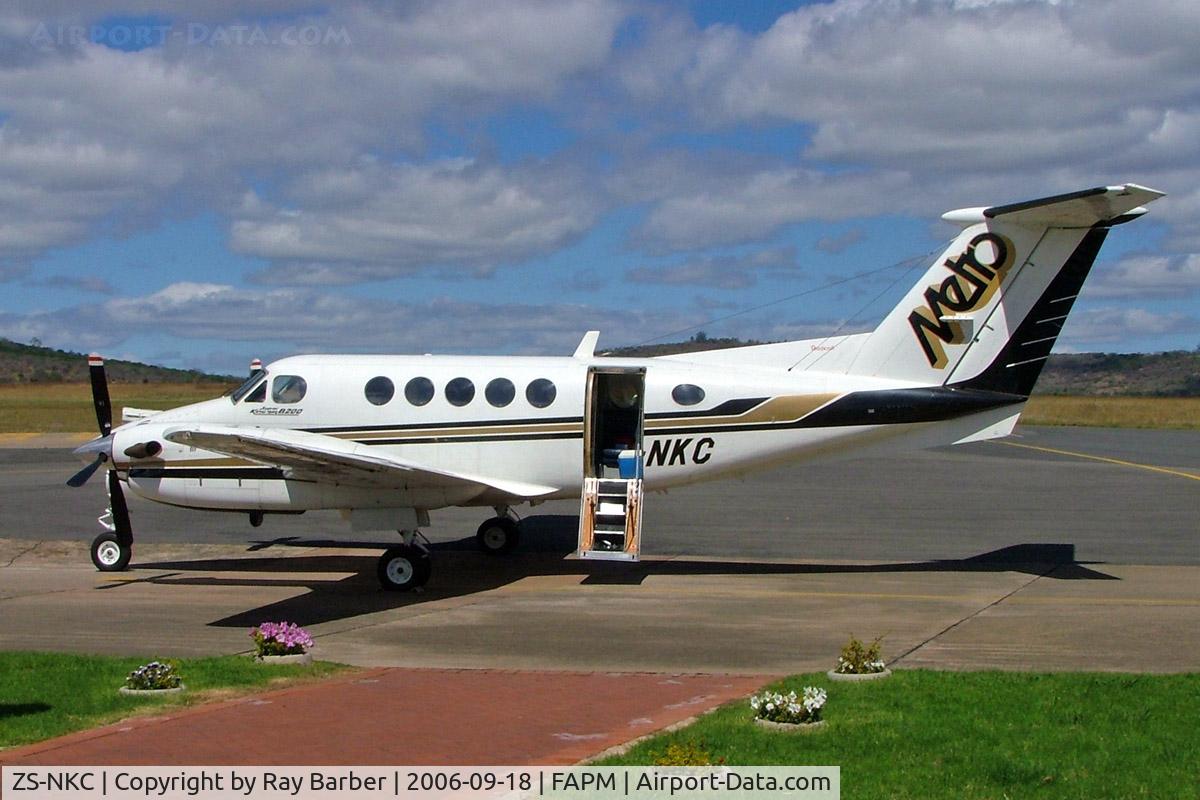 ZS-NKC, 1993 Beechcraft B200 Super King Air C/N BB-1474, Beech B200 Super King Air [BB-1474] Pietermaritzburg~ZS 18/09/2006