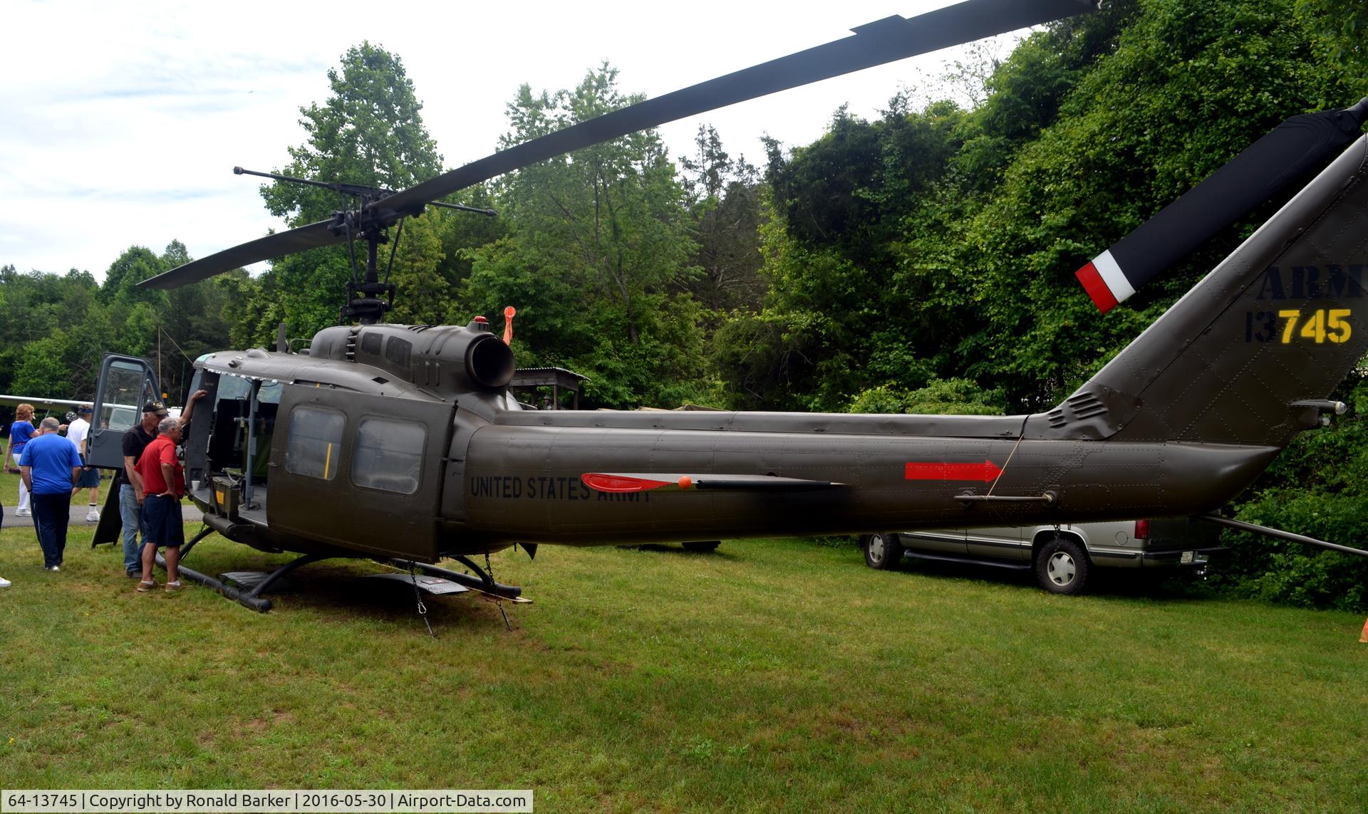 64-13745, 1964 Bell UH-1H Iroquois C/N 4452, Vietnam War Foundation and Museum, Ruckersville, VA