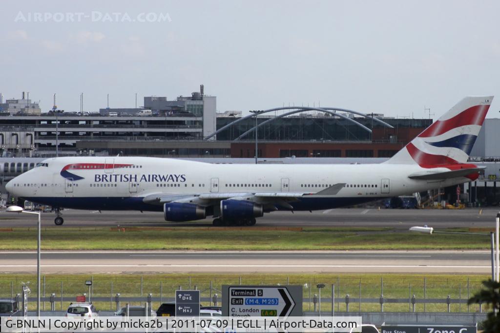 G-BNLN, 1990 Boeing 747-436 C/N 24056, Taxiing. Scrapped in June 2019.