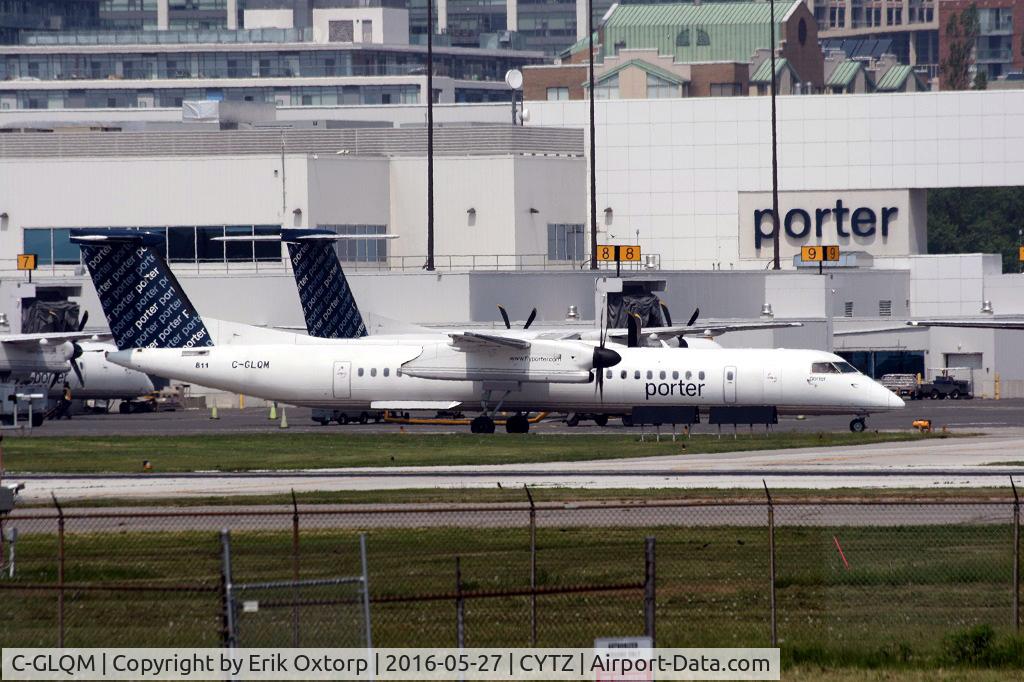 C-GLQM, 2009 De Havilland Canada DHC-8-402Q Dash 8 C/N 4252, C-GLQM in YTZ