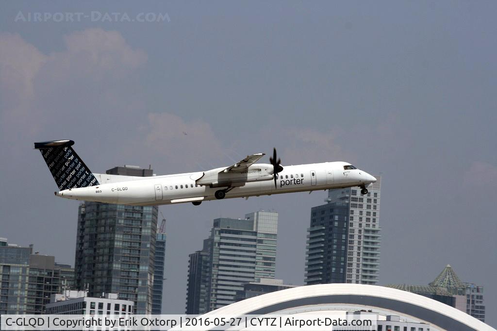 C-GLQD, 2006 De Havilland Canada DHC-8-402Q Dash 8 C/N 4138, C-GLQD in YTZ