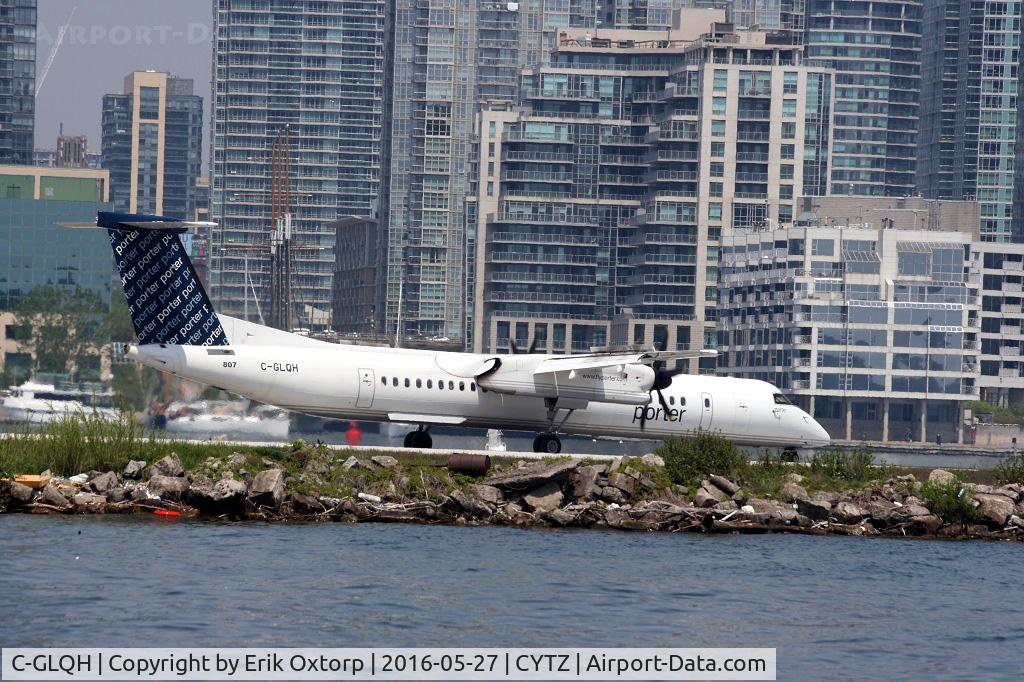 C-GLQH, 2008 De Havilland Canada DHC-8-402Q Dash 8 C/N 4225, C-GLQH in YTZ