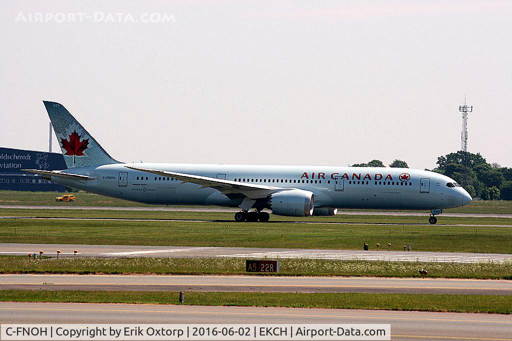 C-FNOH, 2015 Boeing 787-9 Dreamliner C/N 35267, C-FNOH Taxi for take off rw 04R