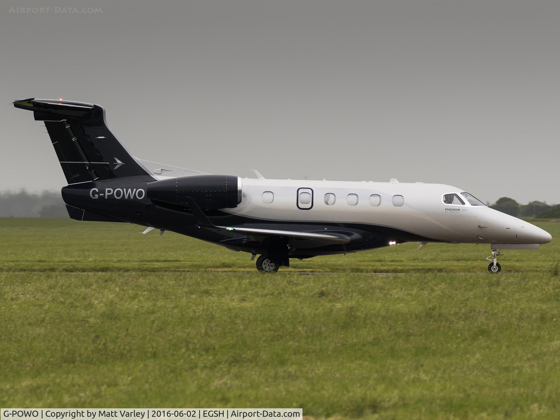 G-POWO, 2015 Embraer EMB-505 Phenom 300 C/N 50500266, Taxiing to the SaxonAir ramp...