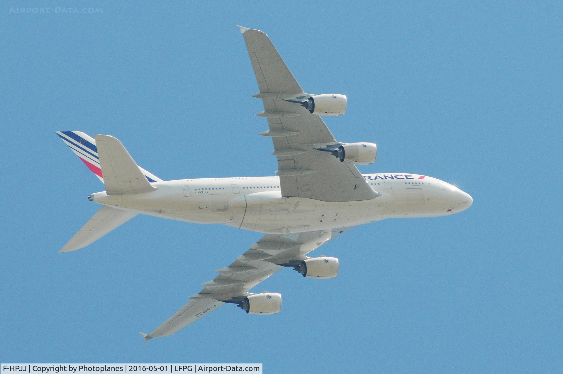 F-HPJJ, 2013 Airbus A380-861 C/N 115, CDG take off