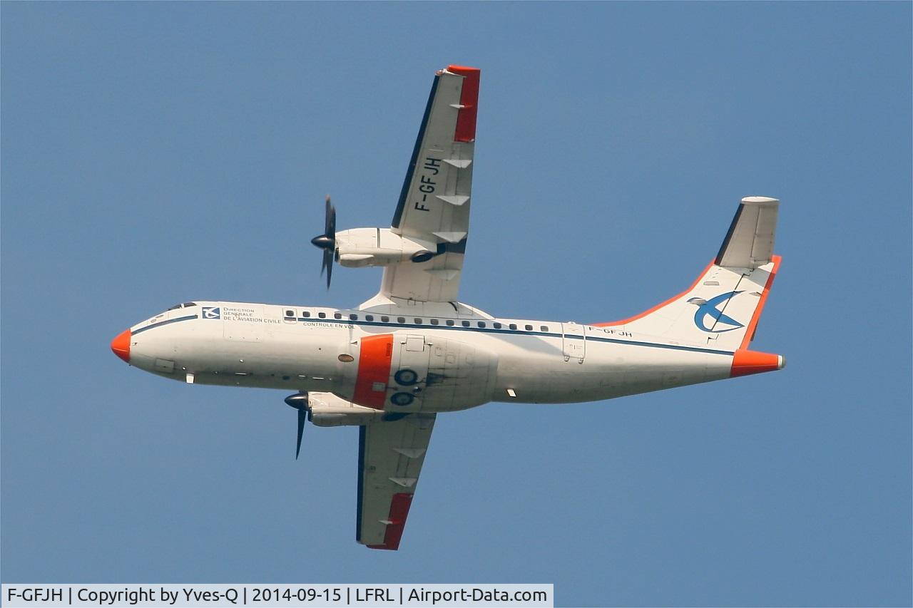 F-GFJH, 1987 ATR 42-300 C/N 049, ATR 42-300, ILS unit calibration, Lanvéoc-Poulmic Naval Air Base (LFRL)