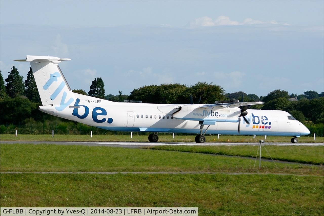 G-FLBB, 2009 De Havilland Canada DHC-8-402Q Dash 8 C/N 4255, De Havilland Canada DHC-8-402Q Dash 8, Taxiing to holding point rwy 25L, Brest-Bretagne Airport (LFRB-BES)