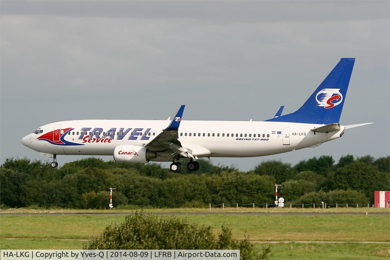 HA-LKG, 2001 Boeing 737-8CX C/N 32362, Boeing 737-8CX, On final rwy 25L, Brest-Bretagne airport (LFRB-BES)