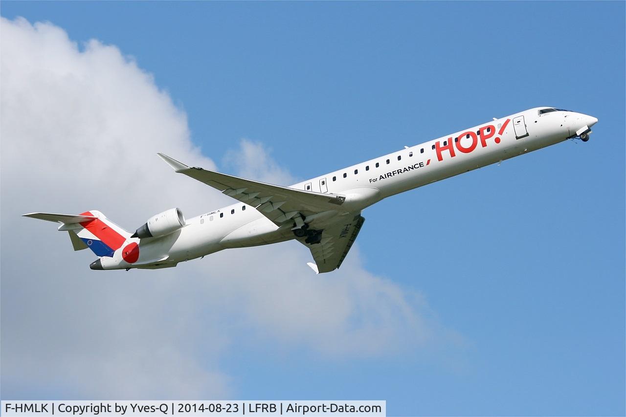 F-HMLK, 2011 Bombardier CRJ-1000EL NG (CL-600-2E25) C/N 19016, Bombardier CRJ-1000EL NG, Take off rwy 07R, Brest-Bretagne airport (LFRB-BES)