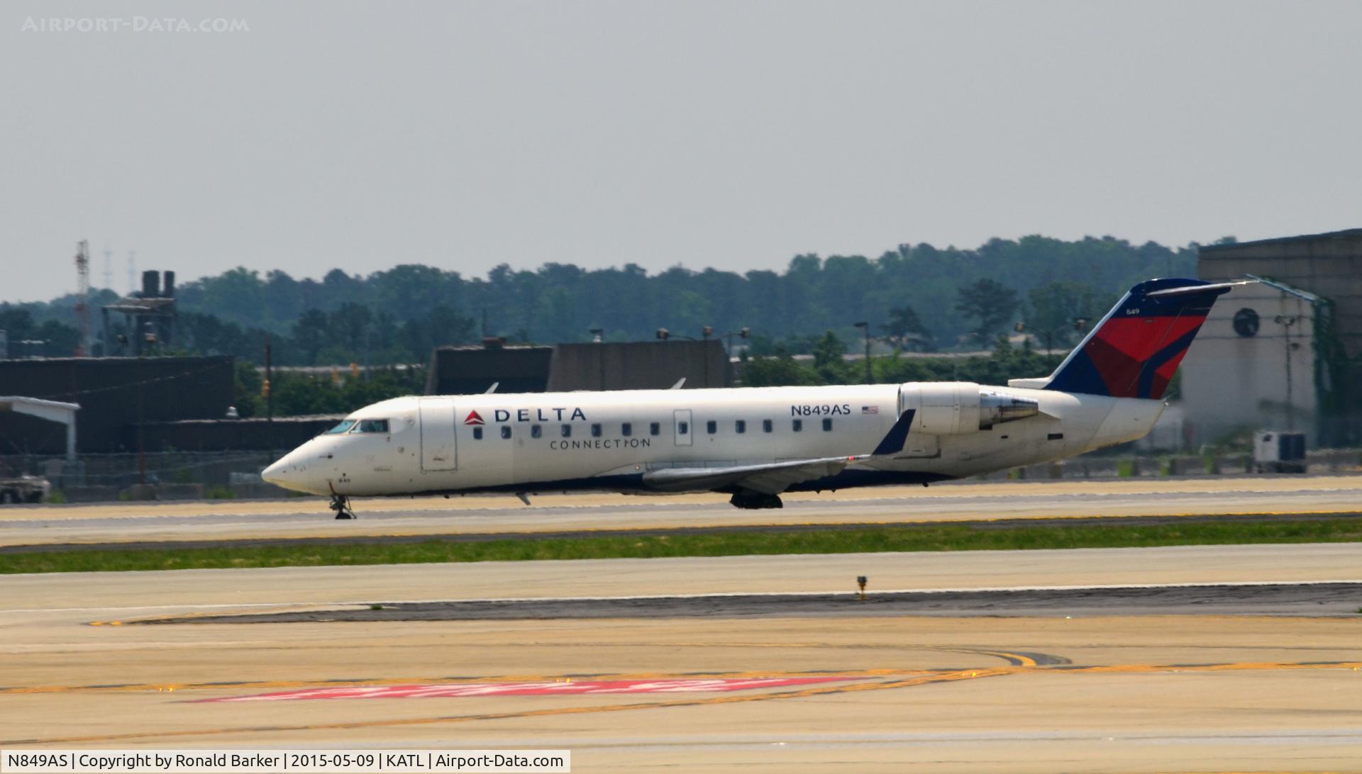 N849AS, 1999 Bombardier CRJ-200ER (CL-600-2B19) C/N 7347, Taxi Atlanta