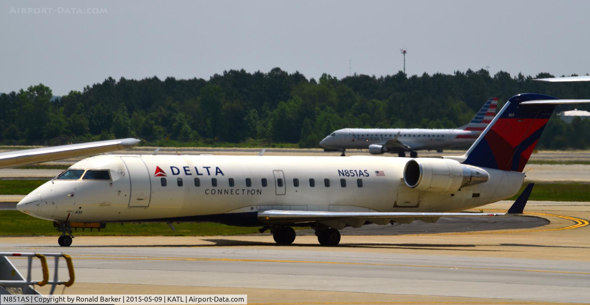 N851AS, 1999 Bombardier CRJ-200ER (CL-600-2B19) C/N 7360, Taxi Atlanta