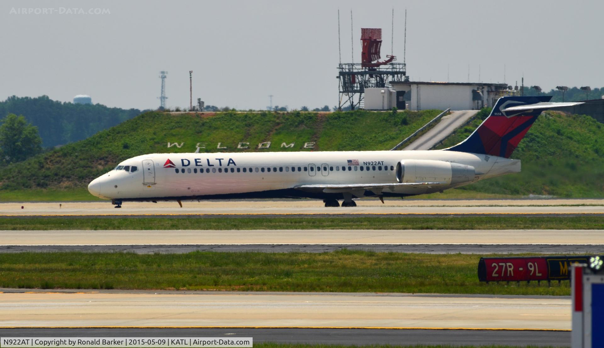 N922AT, 2005 Boeing 717-200 C/N 55050, Taxi Atlanta
