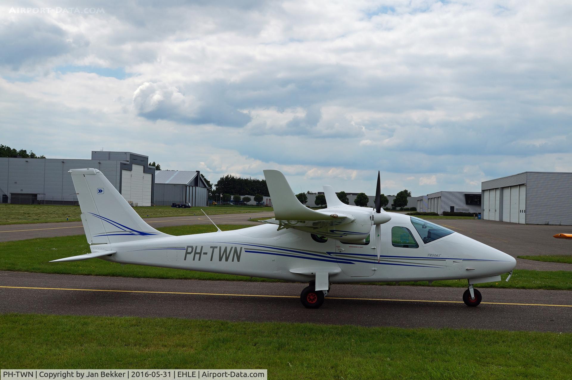 PH-TWN, 2010 Tecnam P-2006T C/N 169, Lelystad Airfield