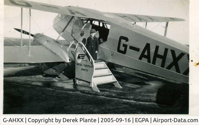 G-AHXX, De Havilland DH-89A Dominie/Dragon Rapide 3 C/N 6800, Photo taken late 1940's at Kirkwall, prior to departure to Edinburgh. Operated by British European Aurways.