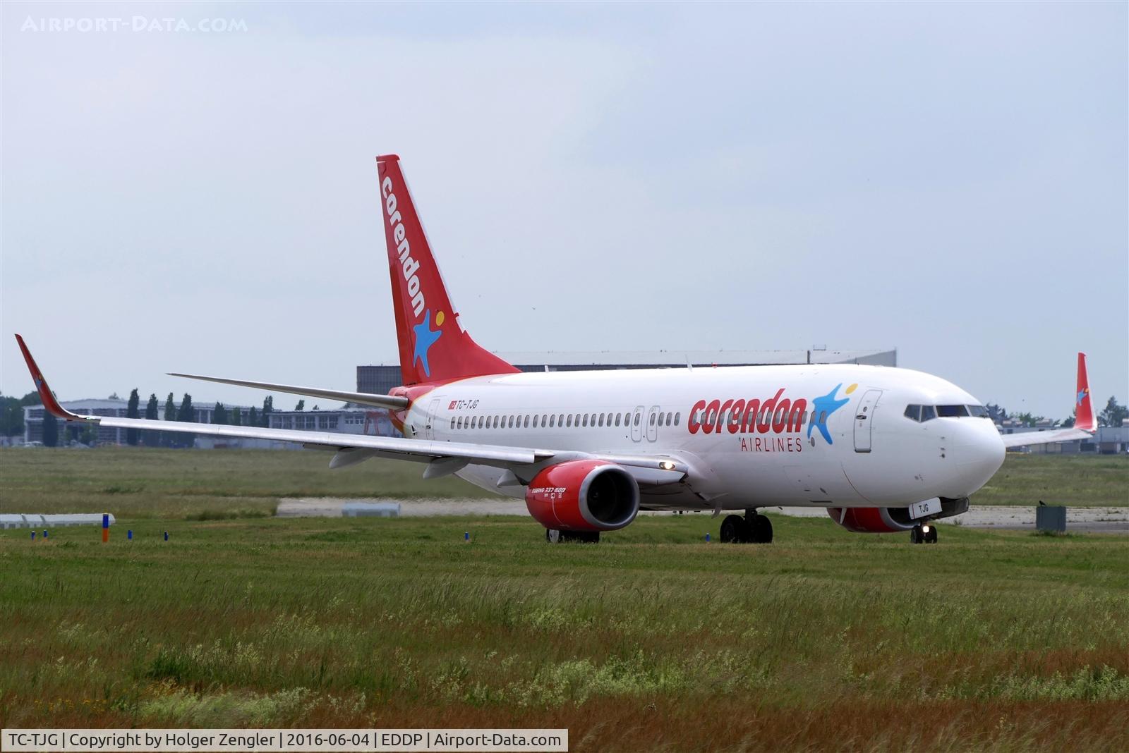 TC-TJG, 1999 Boeing 737-86J C/N 29120, AYT shuttle on twy W....
