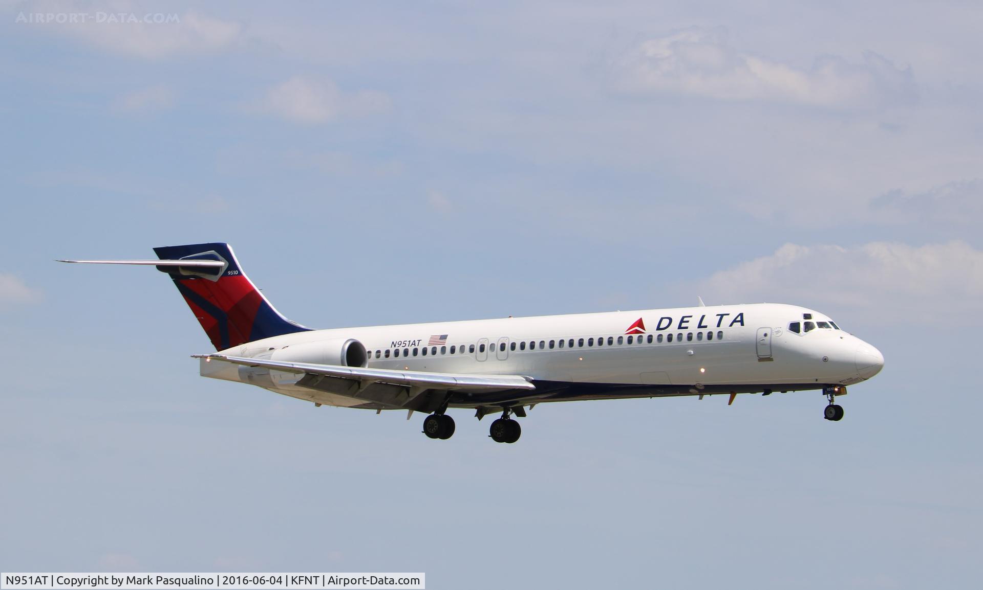N951AT, 2000 Boeing 717-200 C/N 55013, Boeing 717-200